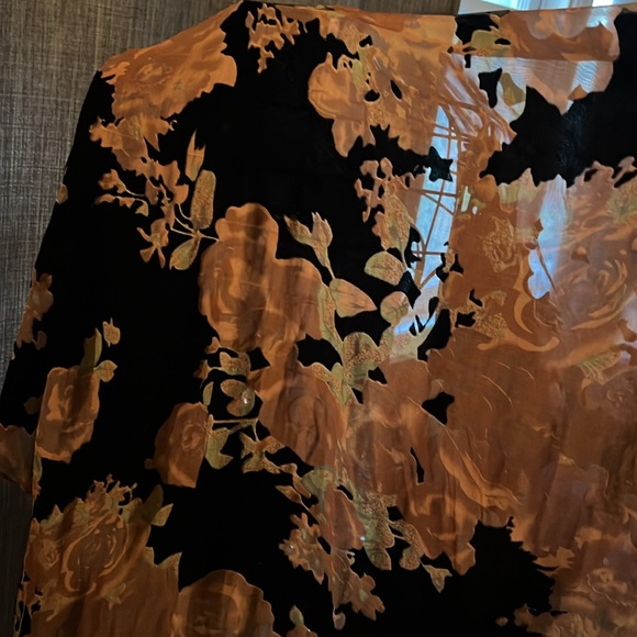 A. Muse Sheer Floral Kimono - Picture 7 of 9